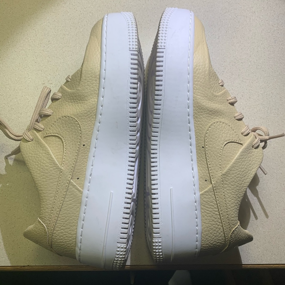 Nike Air Force 1 Sage Low